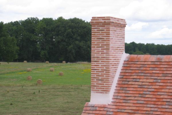 Souches de cheminée : une stabilité qui ne s'improvise pas